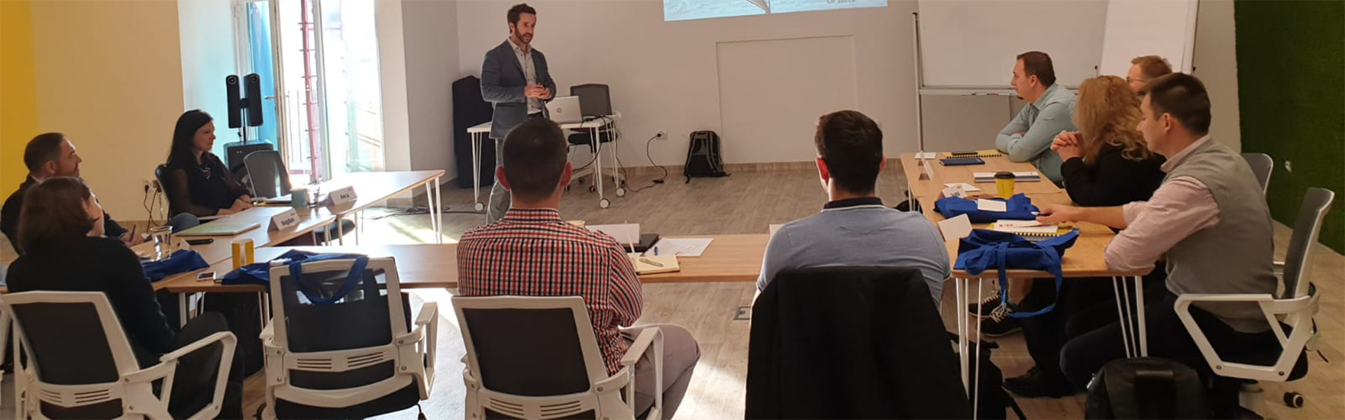 Noi cursanți se alătură programului Executive MBA University of Hull din Cluj-Napoca