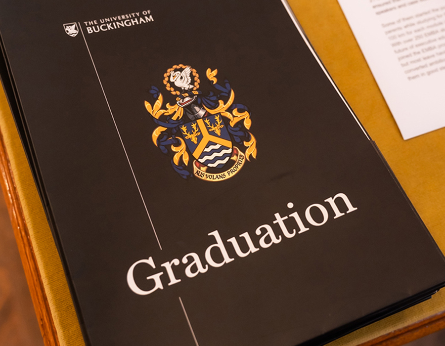 Sărbătorim o nouă generație de lideri: ceremonia de absolvire a clasei EMBA 2025  din Cluj